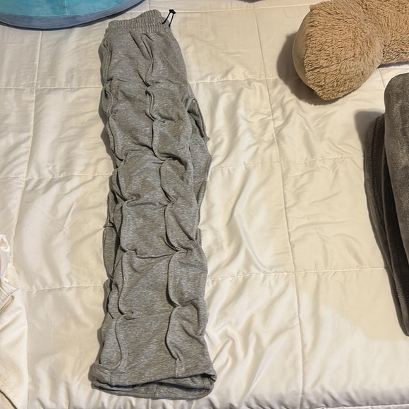 Fashion nova ruffle matching set 🤍 - Picture 4 of 5